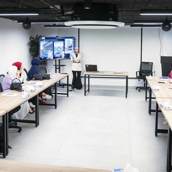 473359751 18478080565060048 1251298345553951587 n 600x600